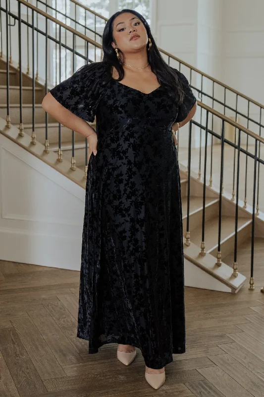 Everley Velvet Maxi Dress | Black