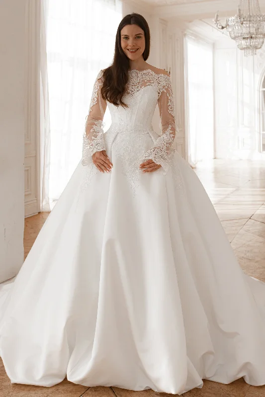 Extra Convertible Wedding Dress Steltella  (Basic dress + bolero + bow + detachable skirt)