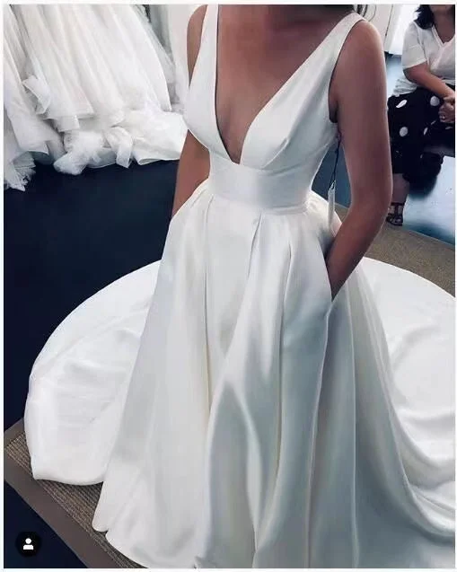 Deep V Neck Wedding Dresses Bridal Gown with Pockets