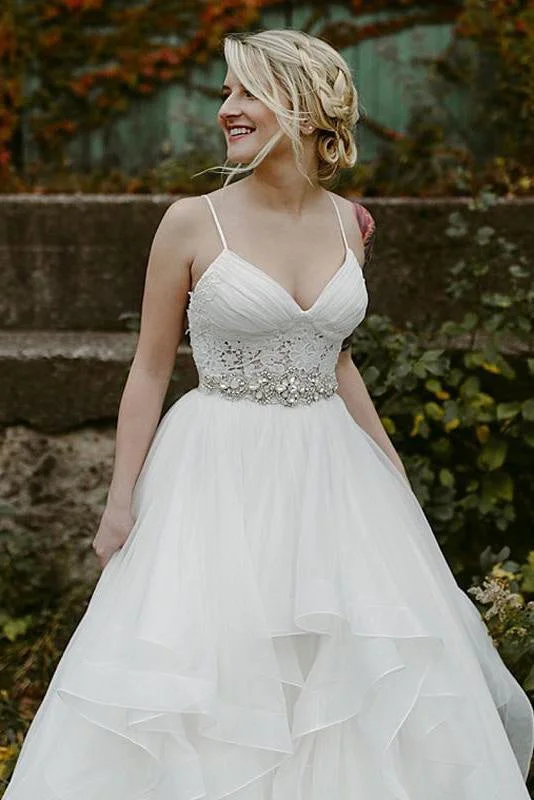 Charming Lace Ruffles Tulle Puffy Spaghetti Strap Beach Wedding Dress