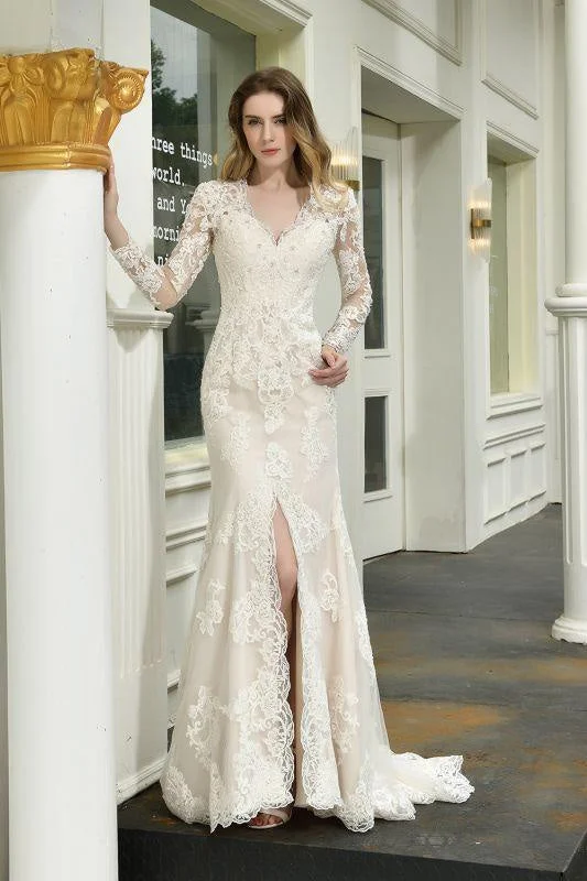 Bridelily Exquisite V-Neck Long Sleeve Mermaid Wedding Dress