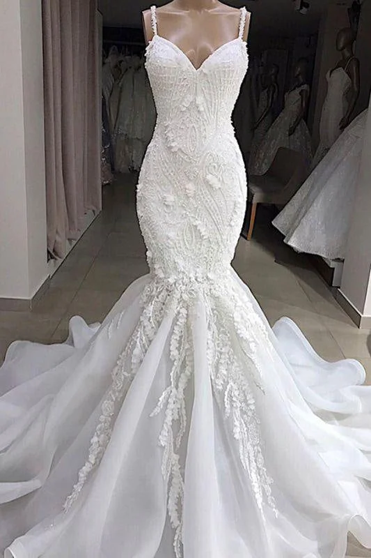 Bridelily Spaghetti Strap Appliques Mermaid Wedding Dress