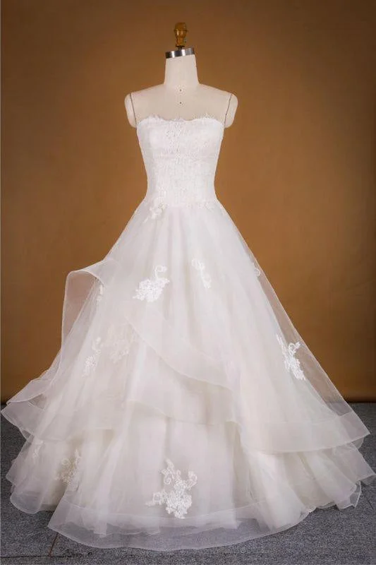 Bridelily Strapless Lace-up Tulle A-line Wedding Dress